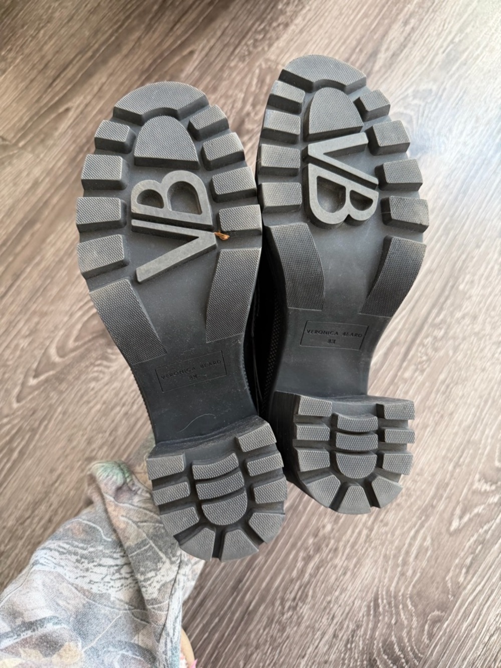 Veronica Beard Leather Mules - Picture 2 of 7